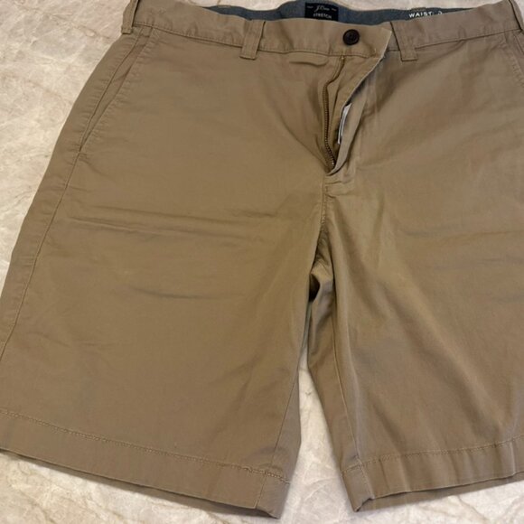 NWOT Mens 9" JCrew Stretch Chino Short - Picture 1 of 4